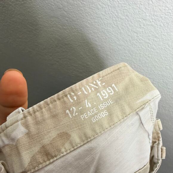 G1 Goods Womens Shorts Size 10 Beige Camo Cargo Cut Off Casual Wear - Picture 7 of 13
